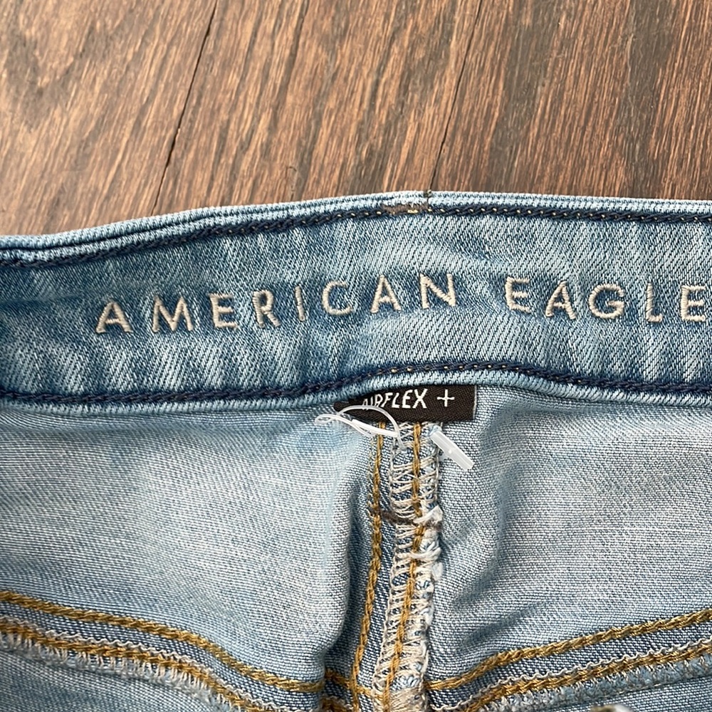 BUNDLE MENS 28x30 DISTRESSED JEANS-AE & LEVIS SLIM FIT - Picture 4 of 9